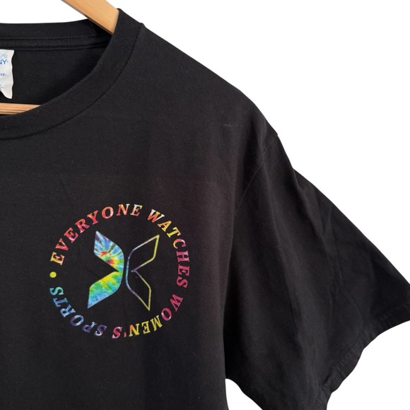 Everyone Watches Women's Sports T-Shirt Black Rainbow Short Sleeve Tee Medium - Picture 3 of 8